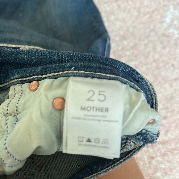 MOTHER The Insider Crop Step Chew jeans - Picture 10 of 12